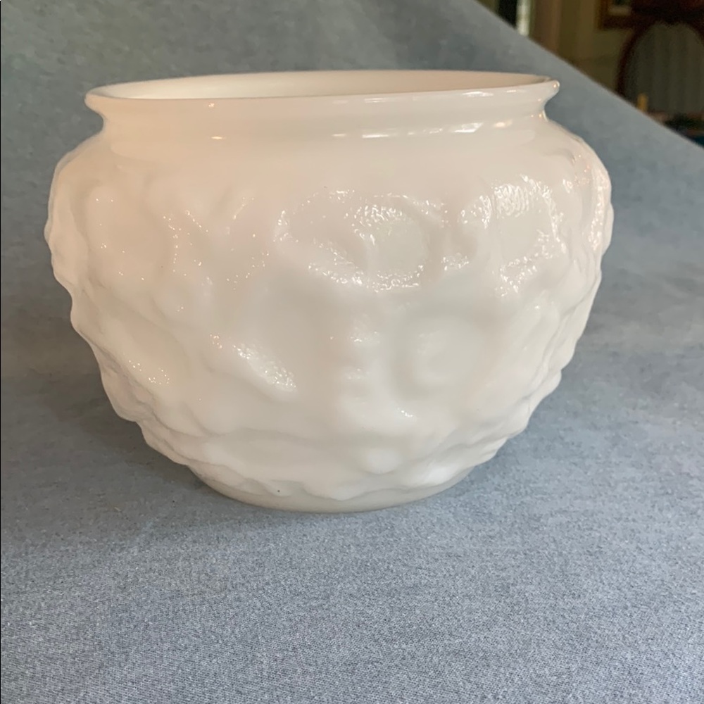 EO Brody G108 Textured Planter Vase